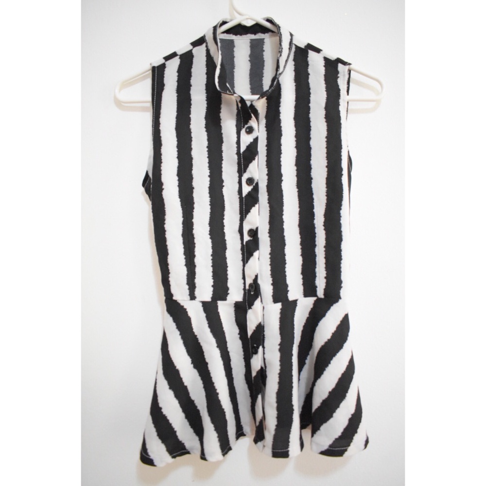 Black and white (zebra) print casual top